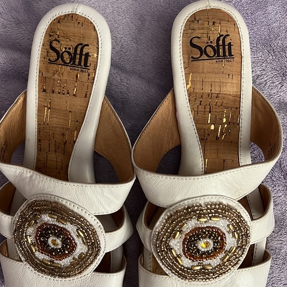 Womens Sofft White Slip On Leather Sandals Beaded Design 1268204 Sz 9M Worn Once - Picture 7 of 9
